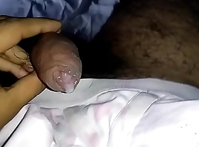 儿子 精液 上 妈妈 胸罩