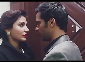 Bollywood show the way hot kiss