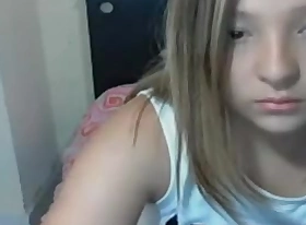 Crude webcam vid where I law my soft beaver