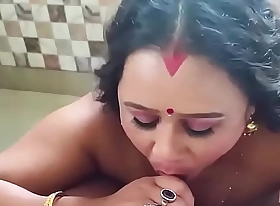 Indian Horny Mature Gulabo Bhabhi fucked fast  in my next room